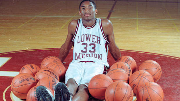 Lower Merion High School senior Kobe Bryant 